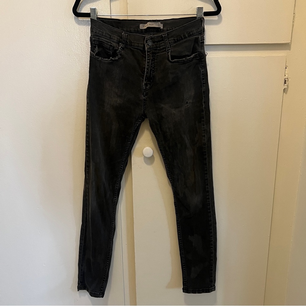 distressed dark grey skinny jeans from zara